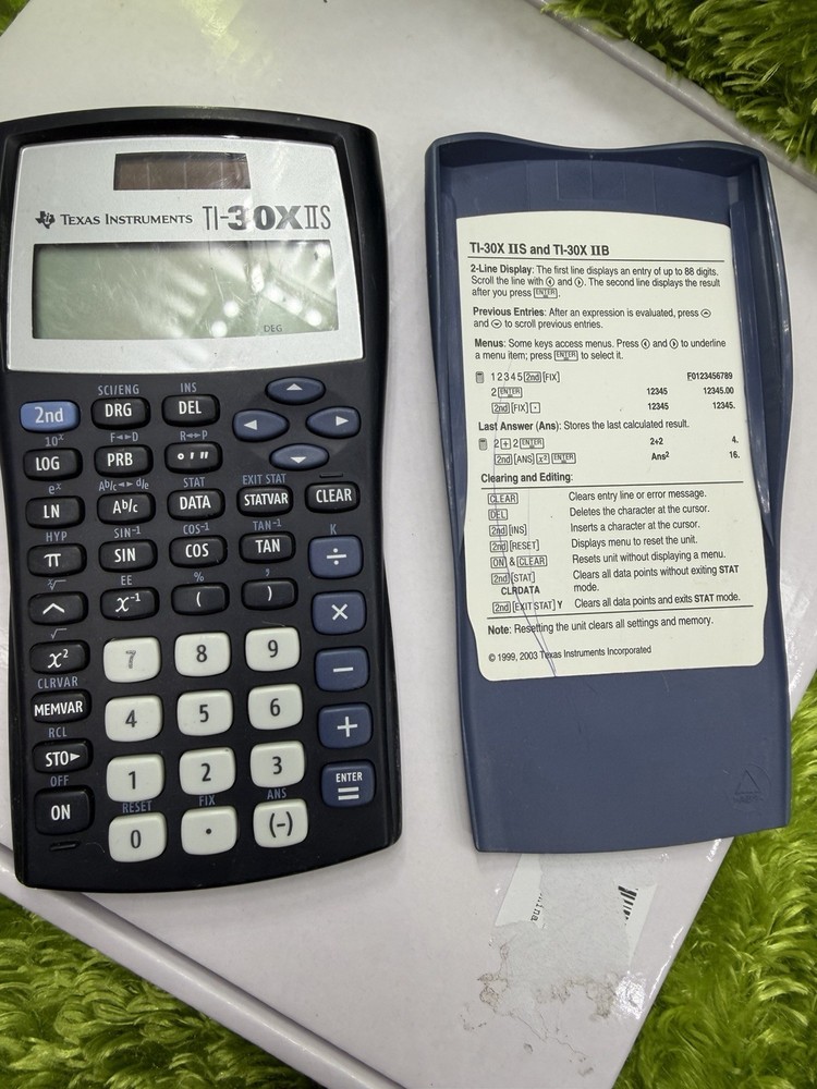 Vintage Texas Instruments TI-30XIIS Sci/Stat Calculator Works