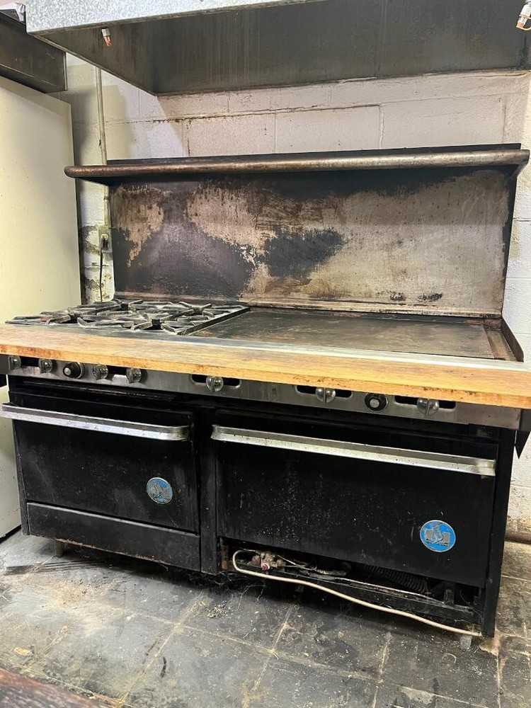 commercial gas range