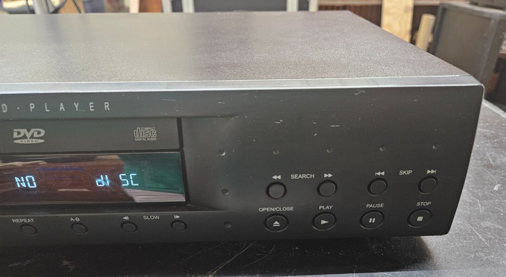 KLH DVD 221 DVD Player NO Remote WORKING