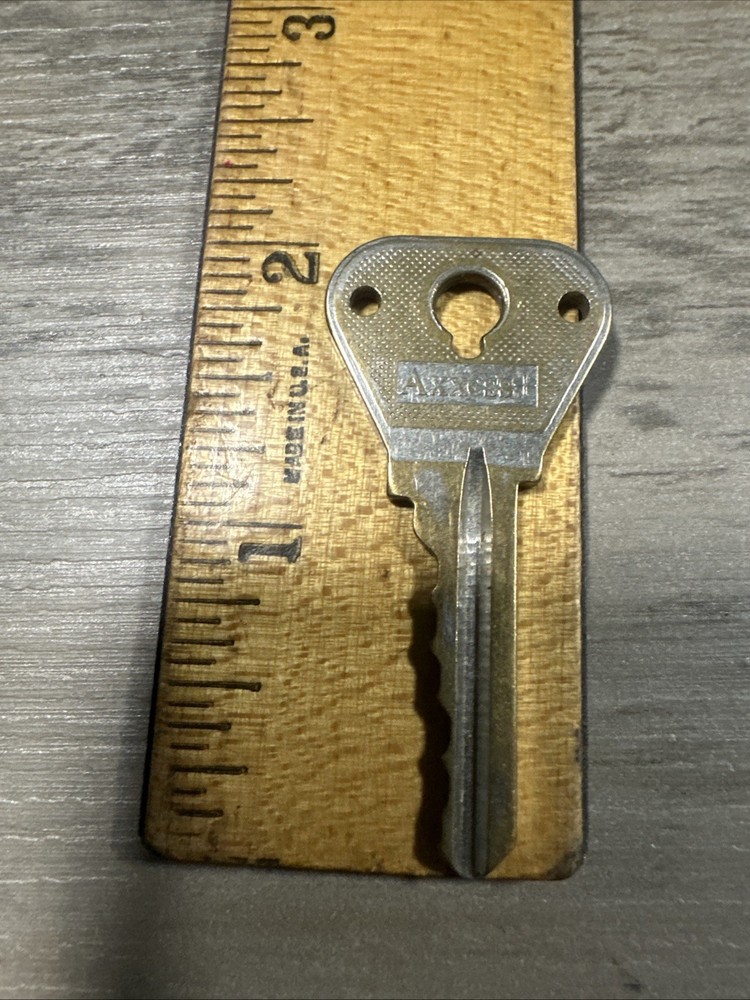 Vintage Key: Access #67