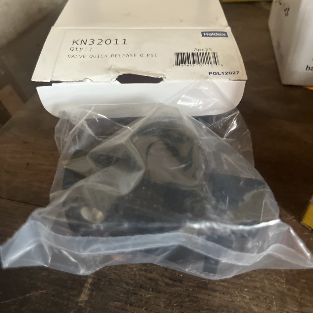 NOS Genuine Haldex KN32011 Quick Release Valve