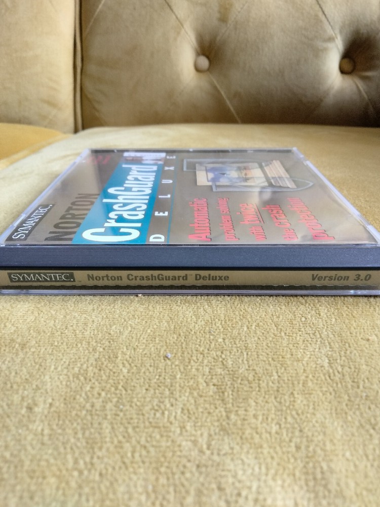 Symantec Norton CrashGuard Deluxe Version 3.0 CDROM PC 1997 Windows USED