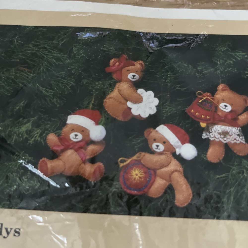 Christmas The Creative Circle Felt Kit Christmas Ornaments Tiny Teddys #2334