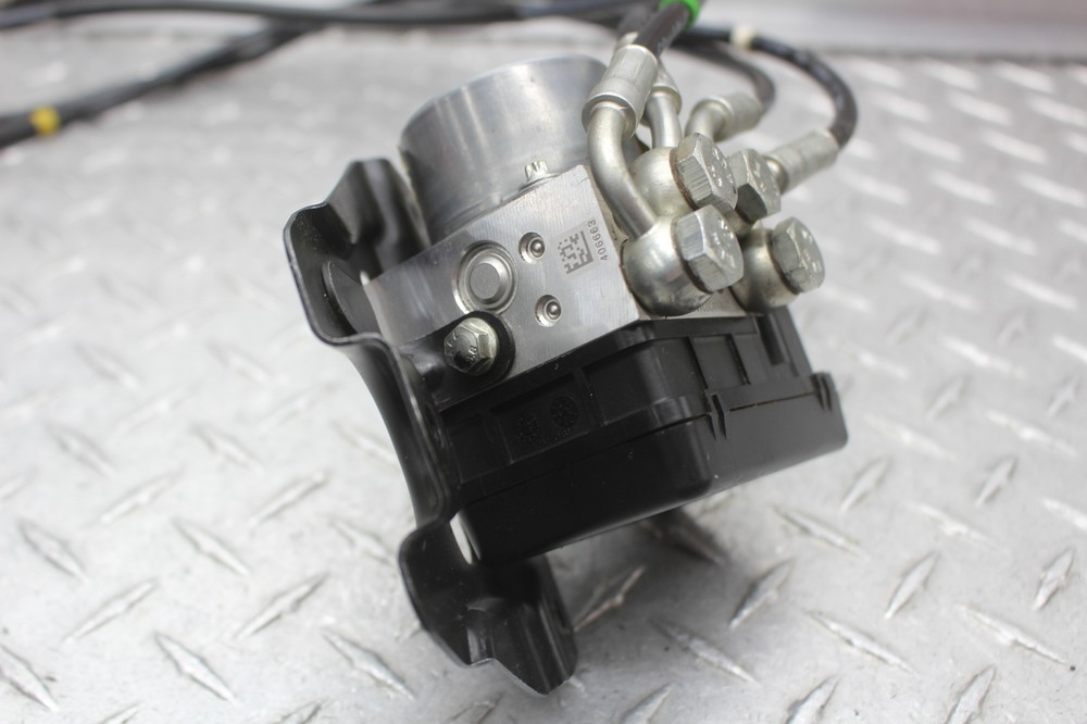 2016 KTM 390 DUKE ABS PUMP UNIT MODULE W/ HOSES