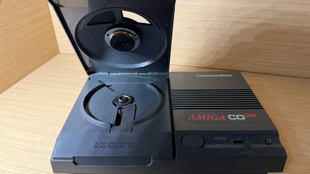 READ INFO- Amiga cd 32 console , TF330 CD32 expansion , usb mouse adpt