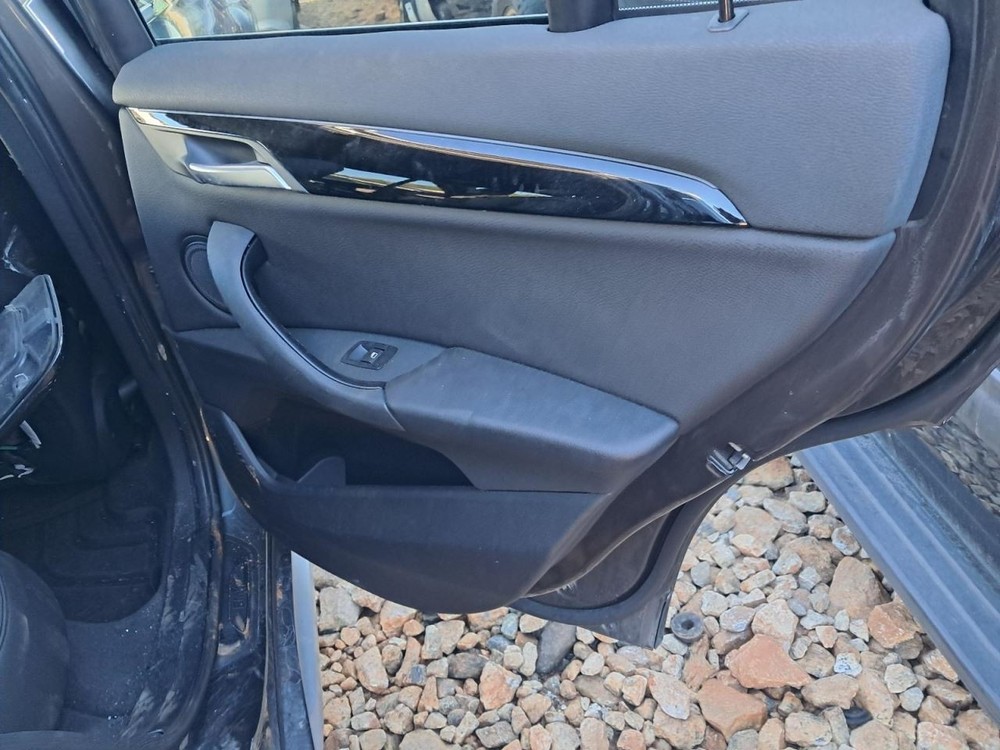X1 2020 Glove Box 4899117