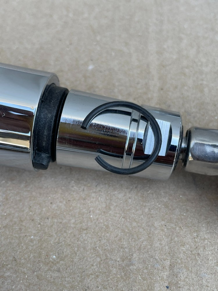 ELKAY Single Hole Kitchen Faucet w/Pull-Out Spray