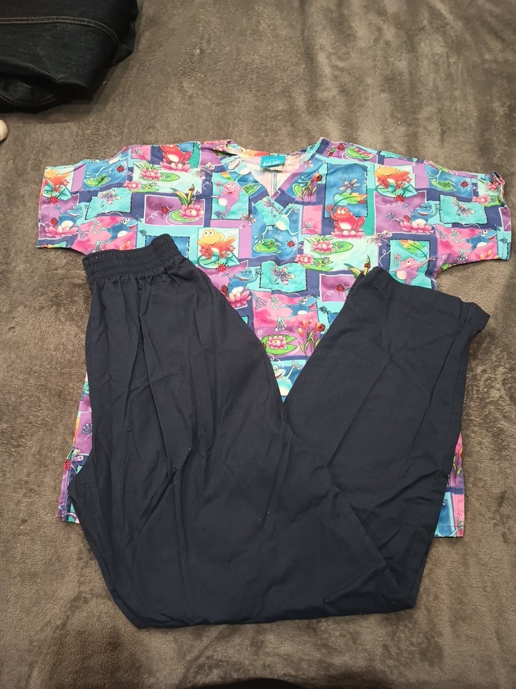 Wemon Scrub Sets