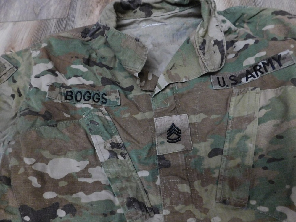 US ARMY OCP COAT SZ MEDIUM - X SHORT