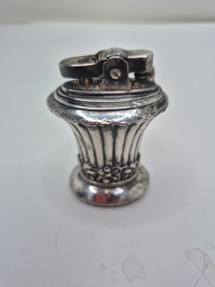 Vintage Ronson “Newport” Table Lighter Silver Plated