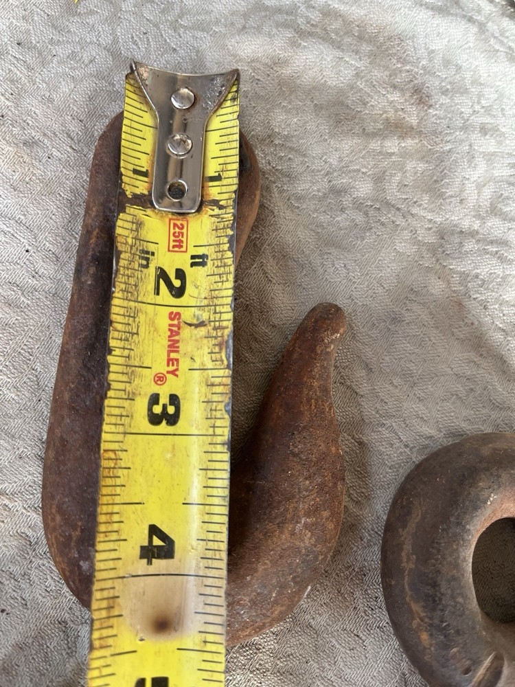 3 Hooks , Look Like Chain Hooks