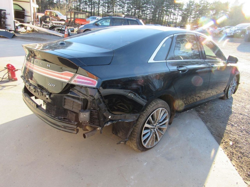 MKZ 2020 Glove Box 1008161