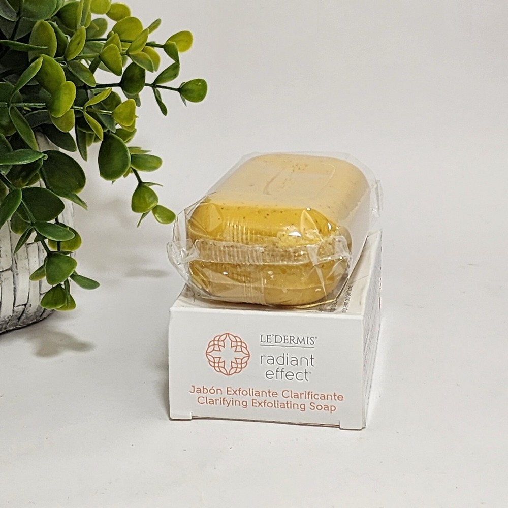 Ledermis Radiant Effect Clarifying Exfoliating Soap Jabon Exfoliante Clarificant