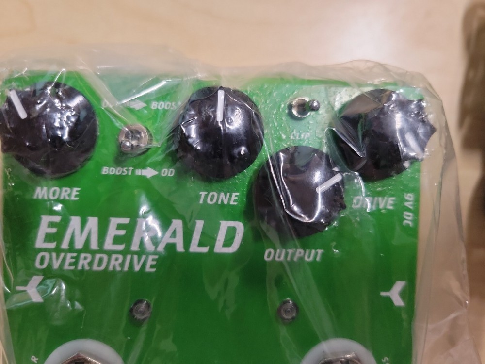 Dr. J D60 Emerald Overdrive + Boost Pedal Effect