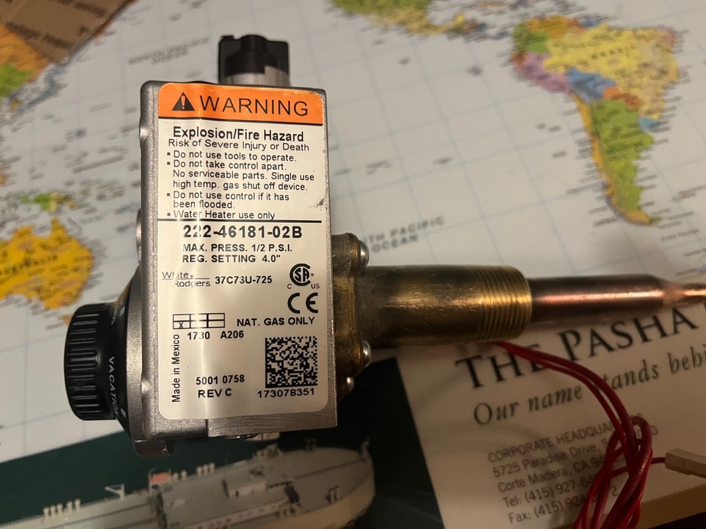 WHITE RODGERS GAS CONTROL VALVE # 222-46181-02B  *** 37C73U-725  ***  CLEANED **