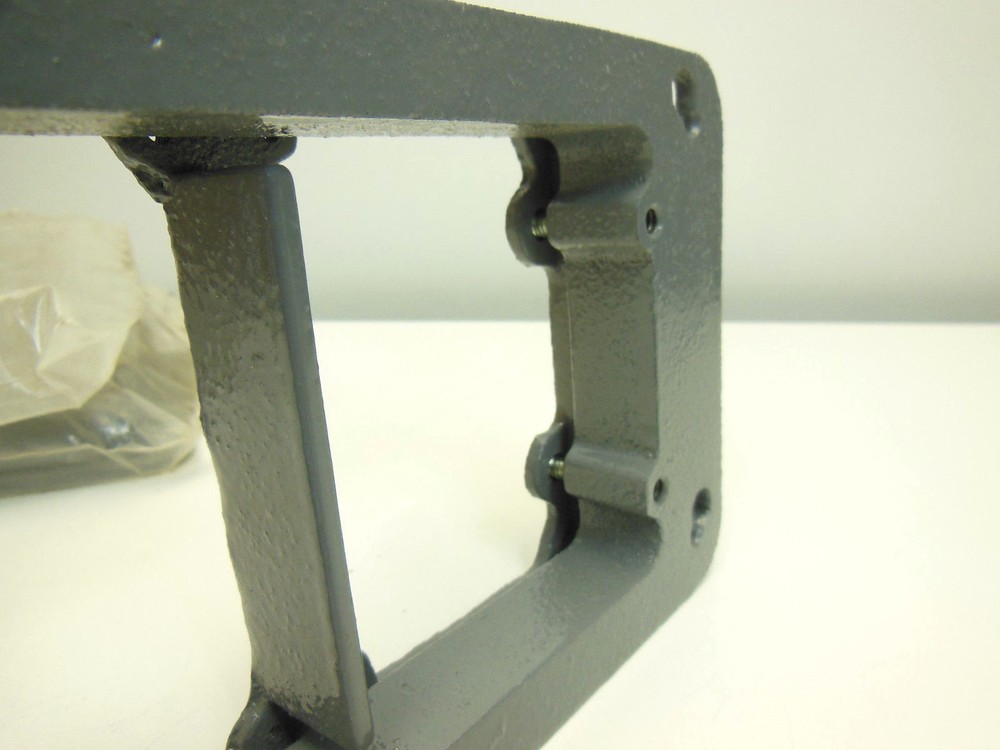 Hubbell C4200 Floor Box Adjusting collar