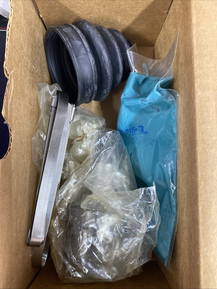 MOTOR MASTER CV JOINT KIT CVJ262