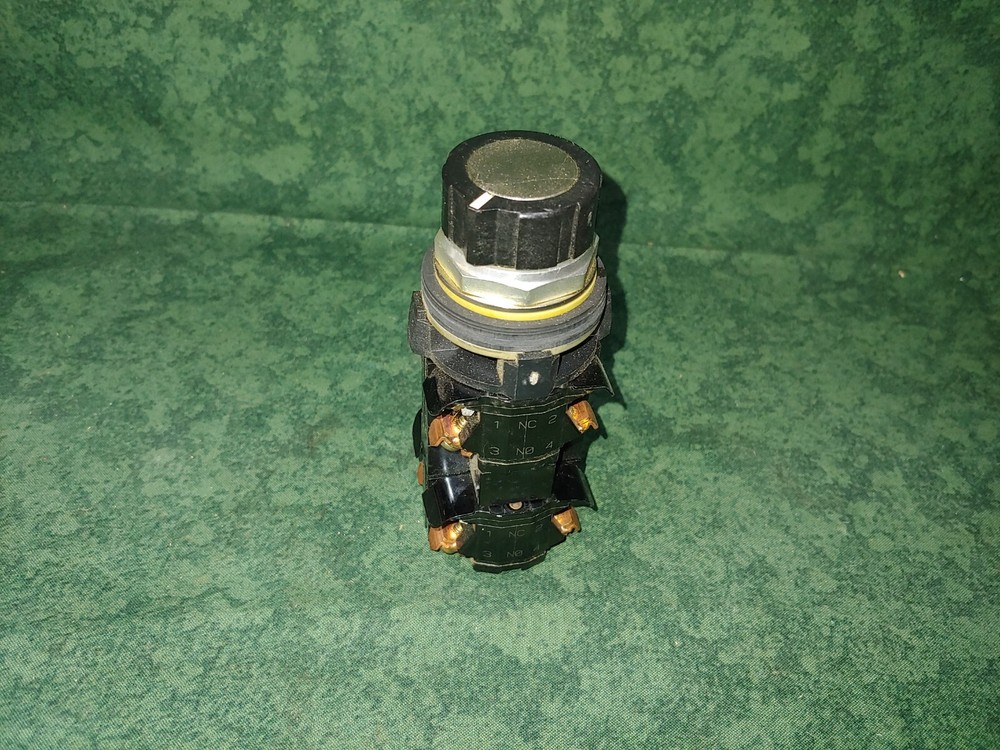 Micro Switch Selector Cam Switch with PTCH & PTCC Contact Blocks (43942-B2)