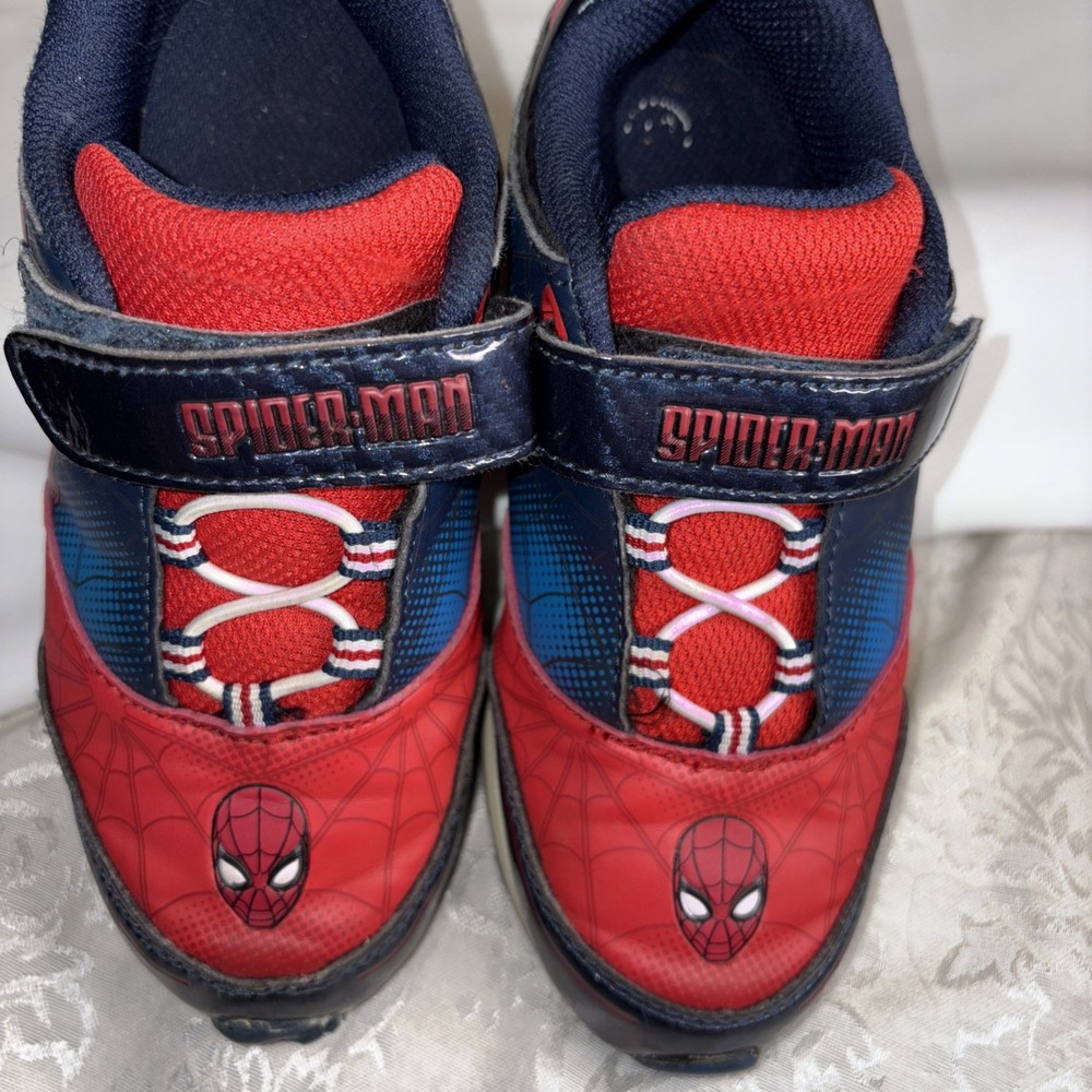 Size 13 Spiderman Light-up Shoe