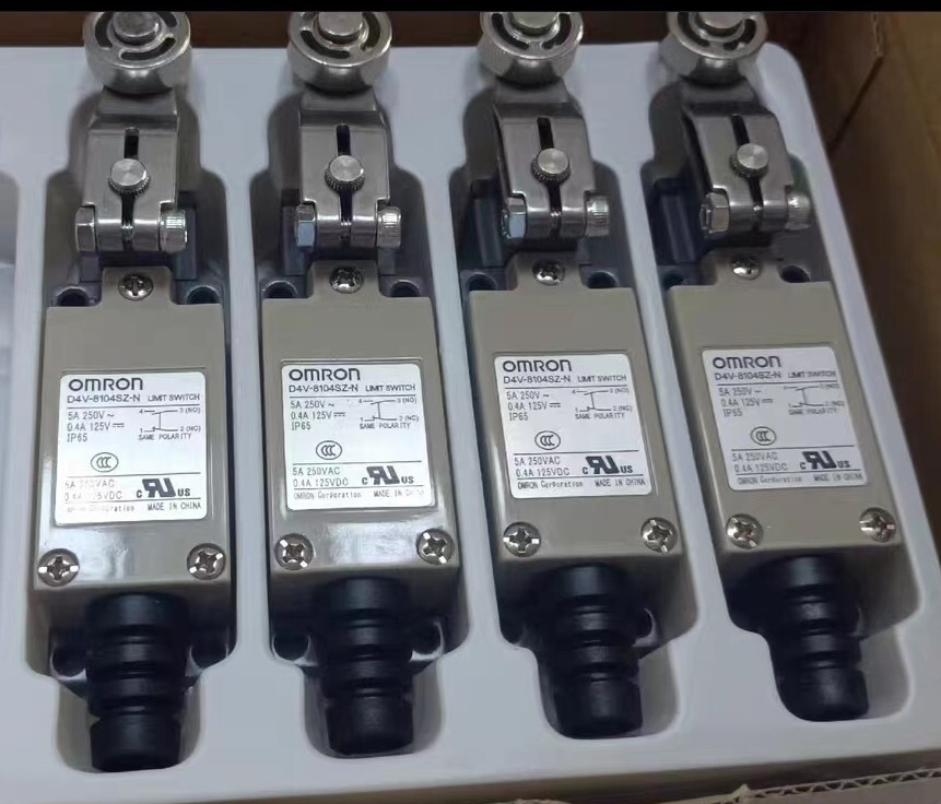 1pcs OMRON D4V-8104SZ-N limit switch