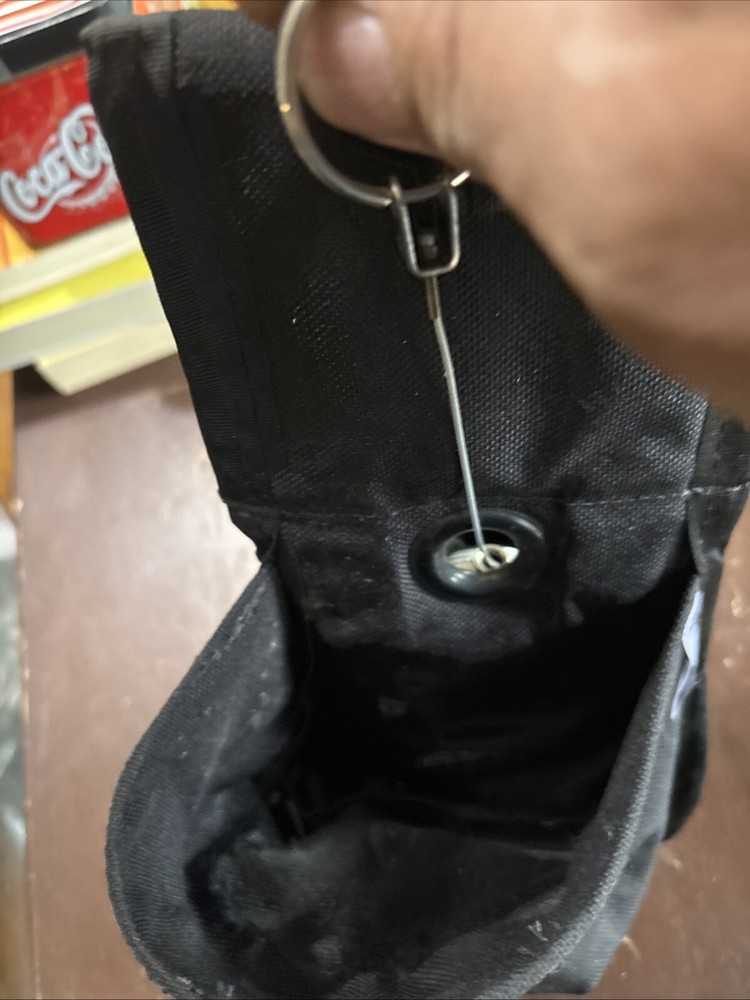 PYTHON SAFETY SINGLE TOOL HOLDER WITH RETRACTOR