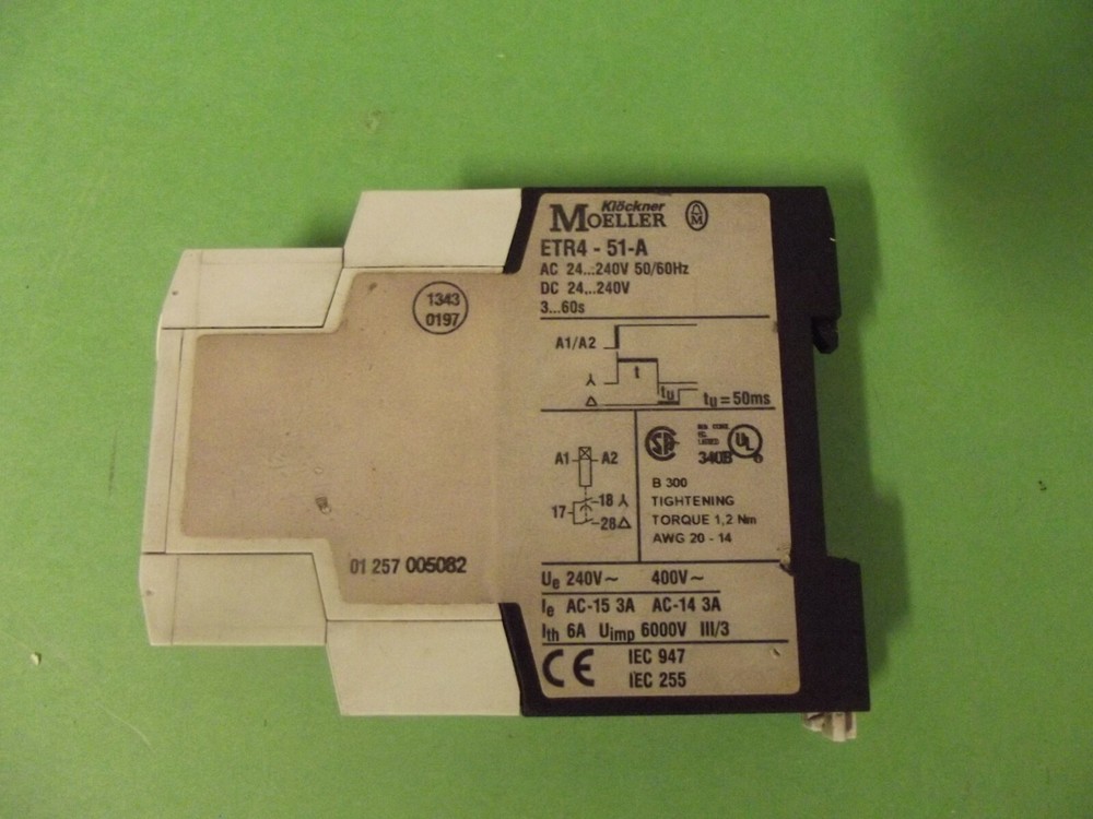 MOELLER ETR4 - 51 - A relay timer starter star-triangle