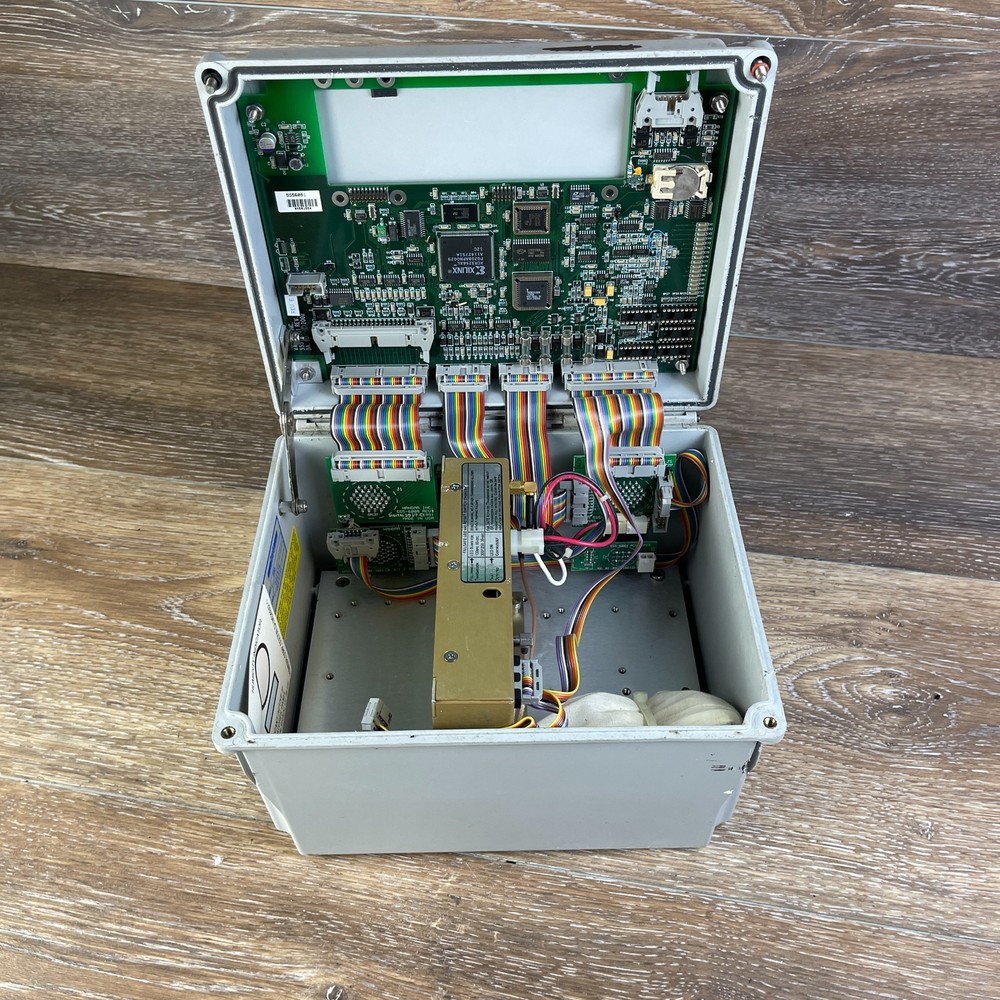 Vaisala Handar Model 555 White Data Collection Platform