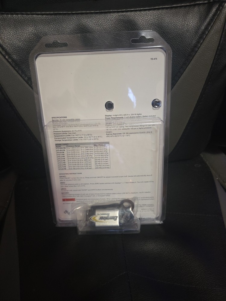 Dwyer 475 Differential Pressure Manometer.