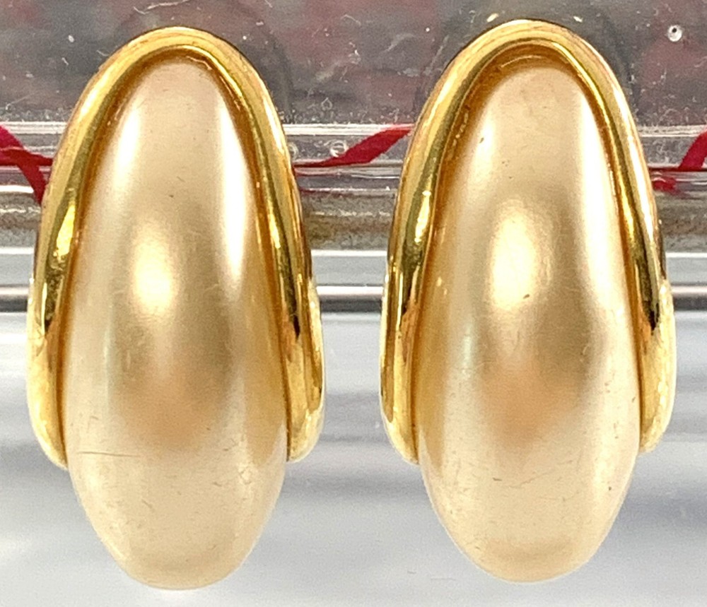 NAPIER Large Statement Pierced Earrings