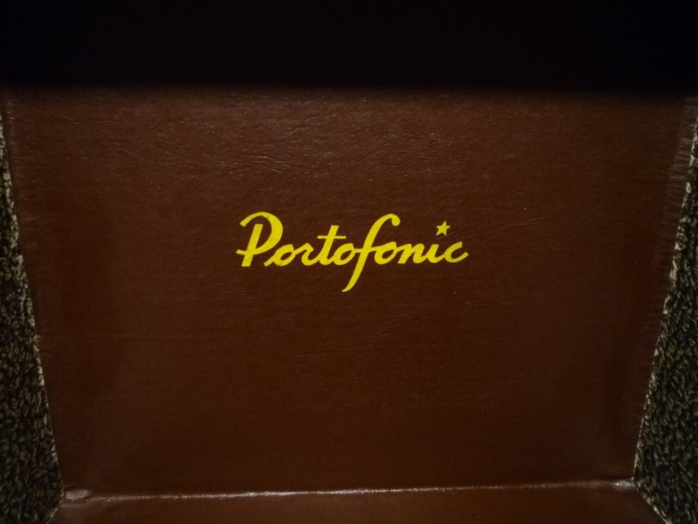 VINTAGE PORTOFONIC SUITCASE RECORD PLAYER