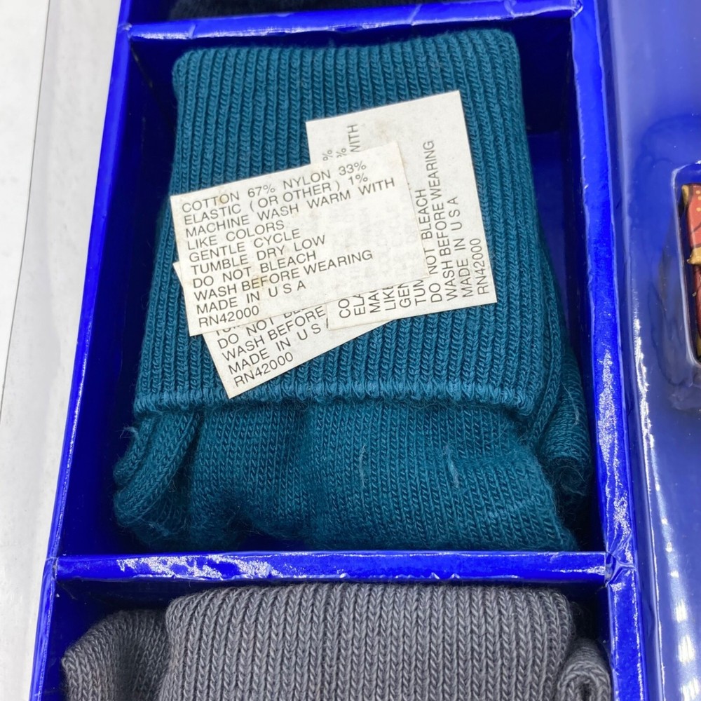 Kmart 3 Pair Cuffed Socks Mirror Comb Lipstick Holder Gift Set