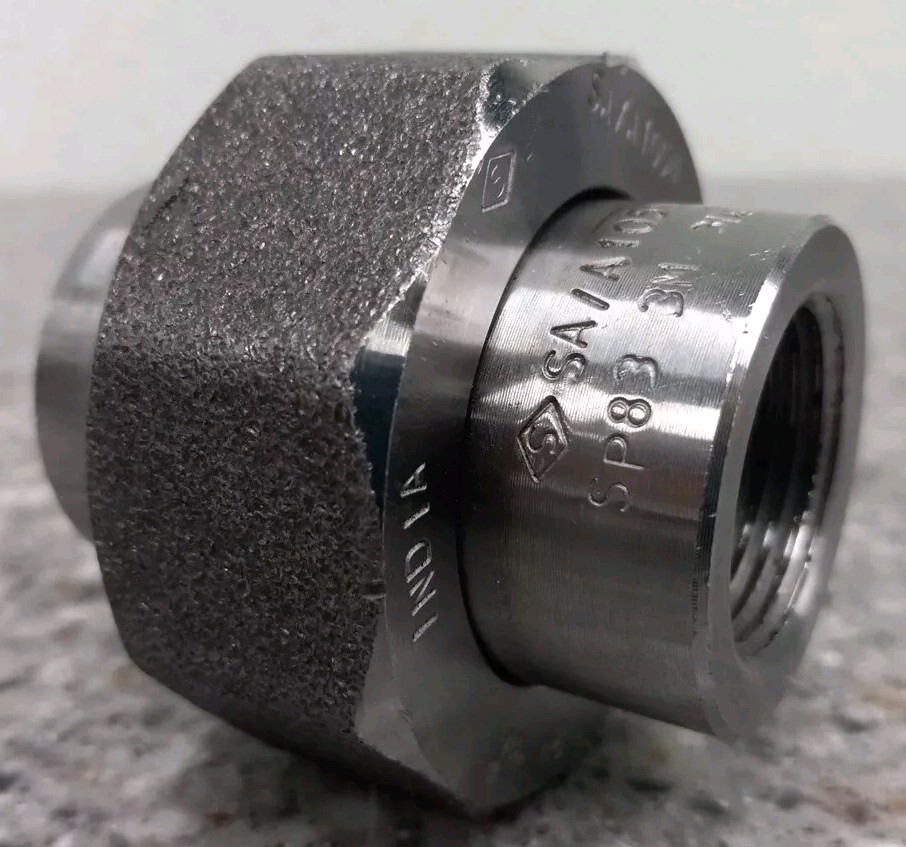 (QTY 1)  Union Pipe Coupling Threaded End 3M SA/A105N E049 SP83  1/2"