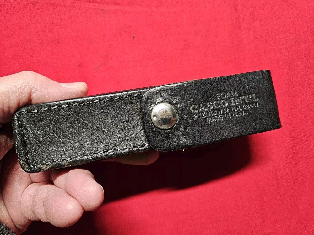 Casco INTL Black Flashlight Pouch. 1"x5".