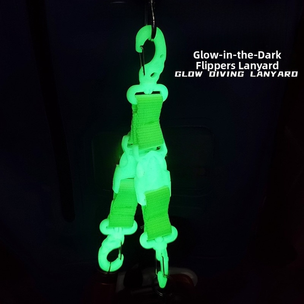Quick Release Fin Hooks for Divers with Glow in Dark Function and PA6 Build