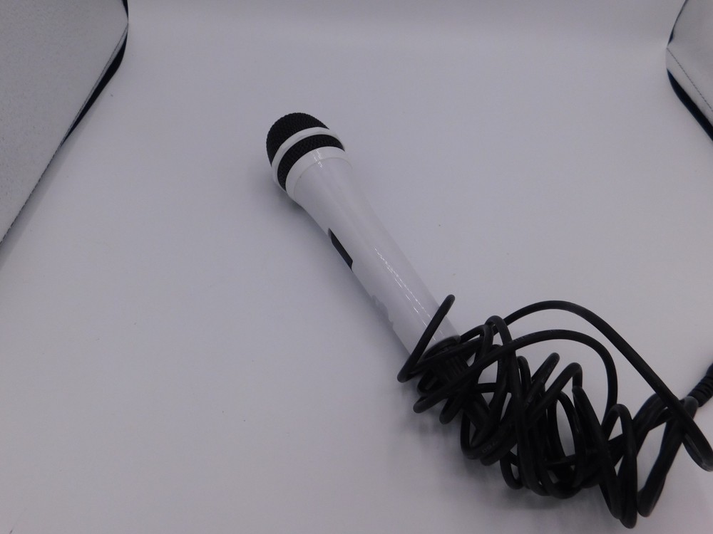 8" Wired Karaoke Microphone White