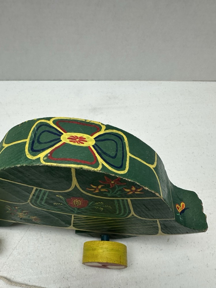 Vtg Green Handpainted Turtle Pull Along Toy