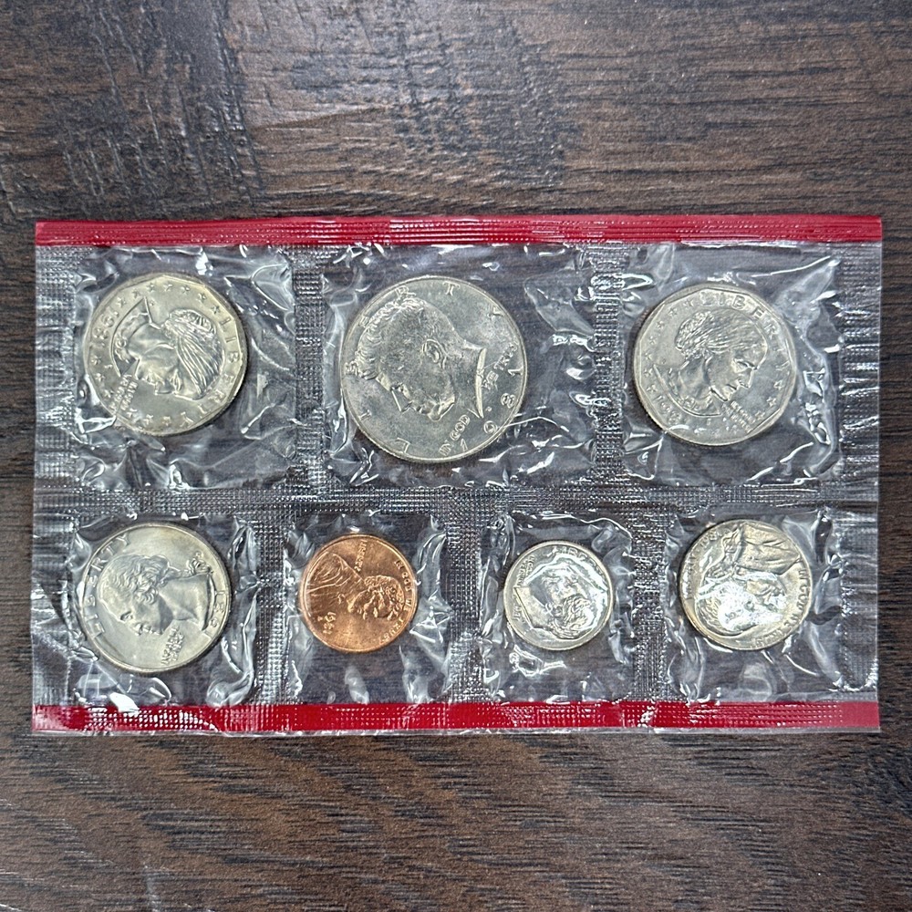 1981 D Denver Only Uncirculated Mint Set