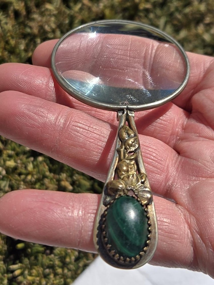 Vtg. foldable magnifier w/possible malachite stone in handle.