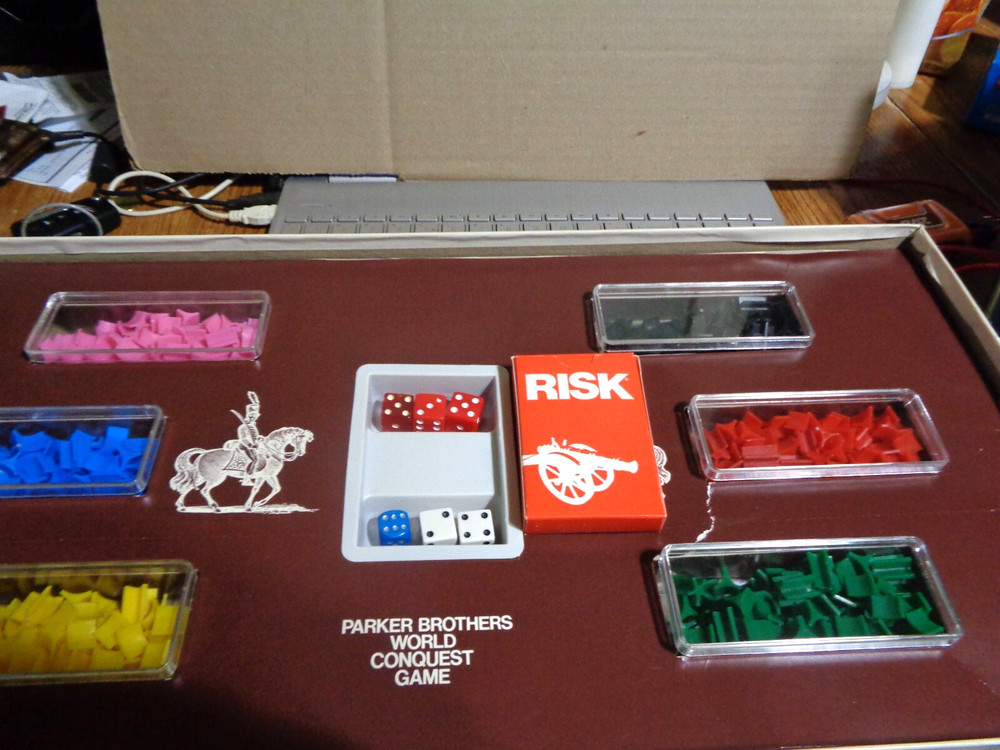 Parker Brothers Risk World Conquest Board Game 1975, Complete