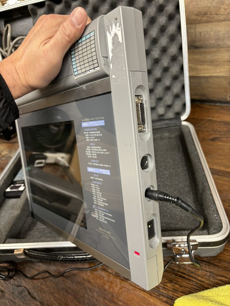 Sharp Computer Projection Panel QA-75 w Remote hard case, cables, manual & power