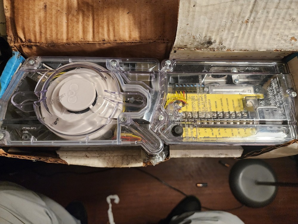 SYSTEM SENSOR ModelP270-3000PL