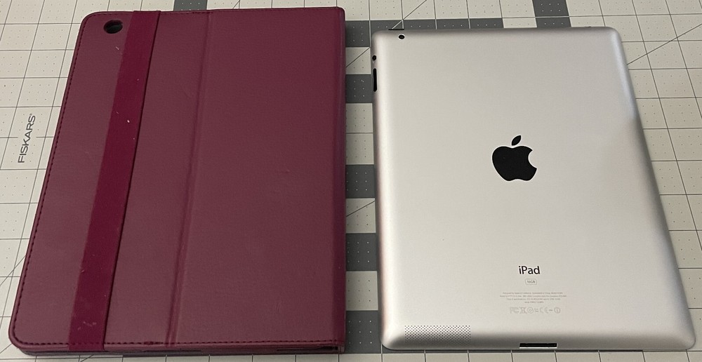 Apple Ipad Tablet A1395 MC979LL/A
