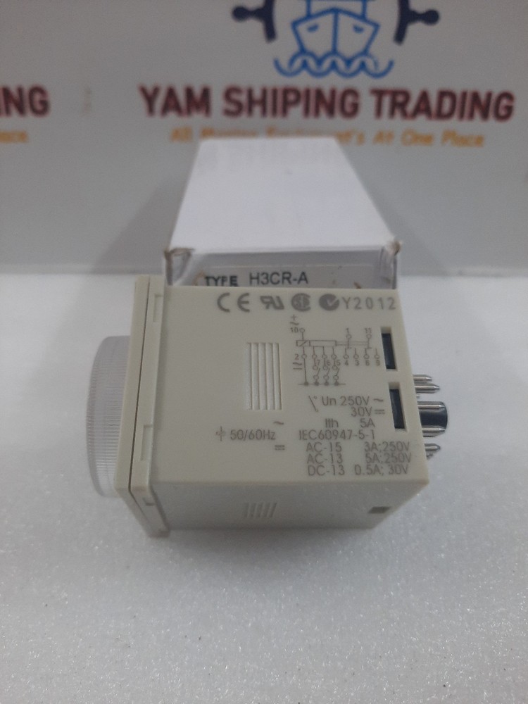 OMRON H3CR-A TIMER