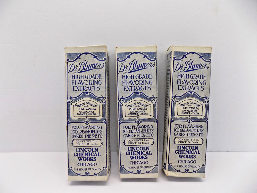 Vintage Dr. Blumers High Grade Flavoring Extracts Vanilla Empty Boxes for 2 Oz