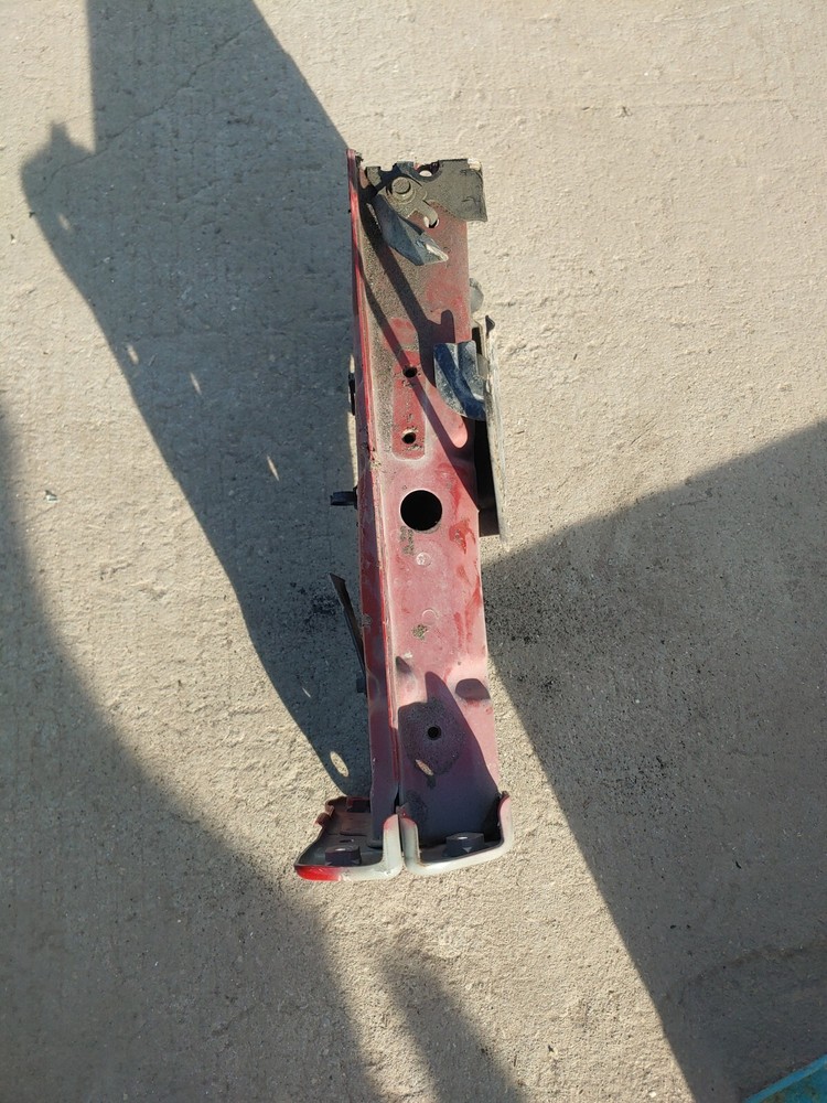 2004 Infiniti G35 Coupe Passenger Right Frame Rail