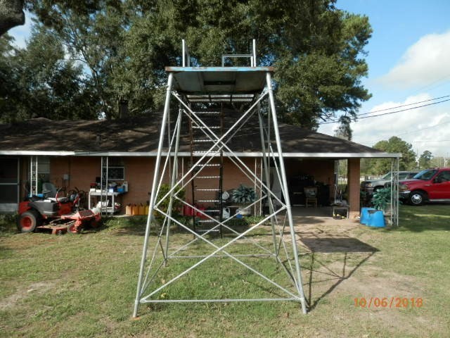 Hunting Blind Tower 2-6' tall Deer Stands