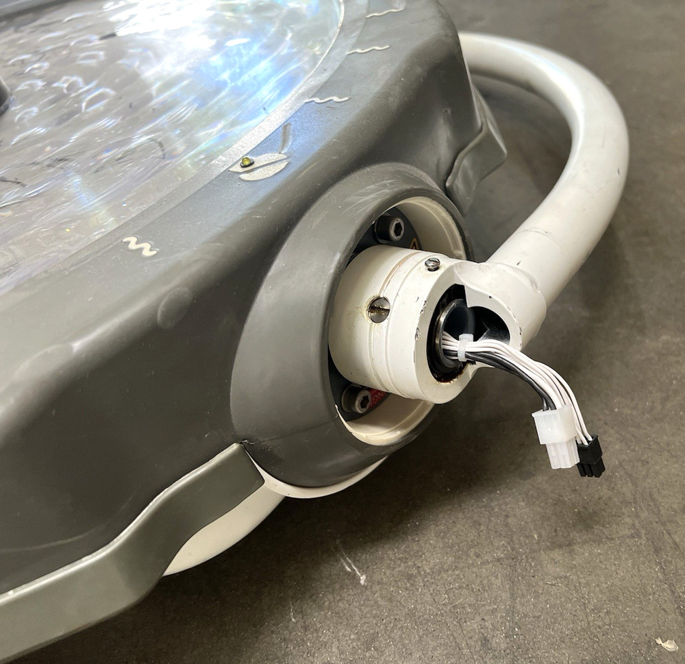 Steris Harmony LED 585 Surgical Lighting and Visualization System (For Part)