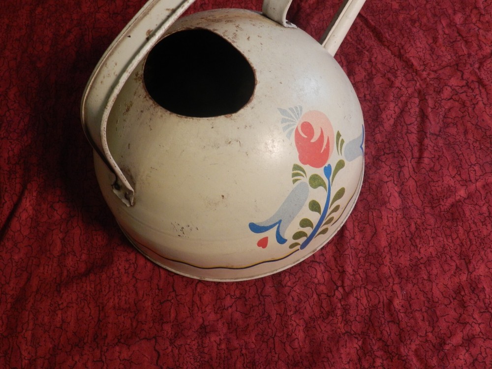 ohio art watering sprinkling can