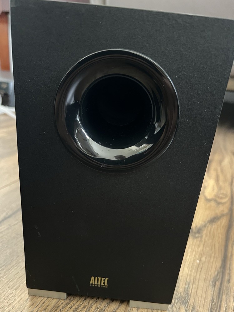 Altec Lansing Powered Audio System Model VS2621 2.1 System
