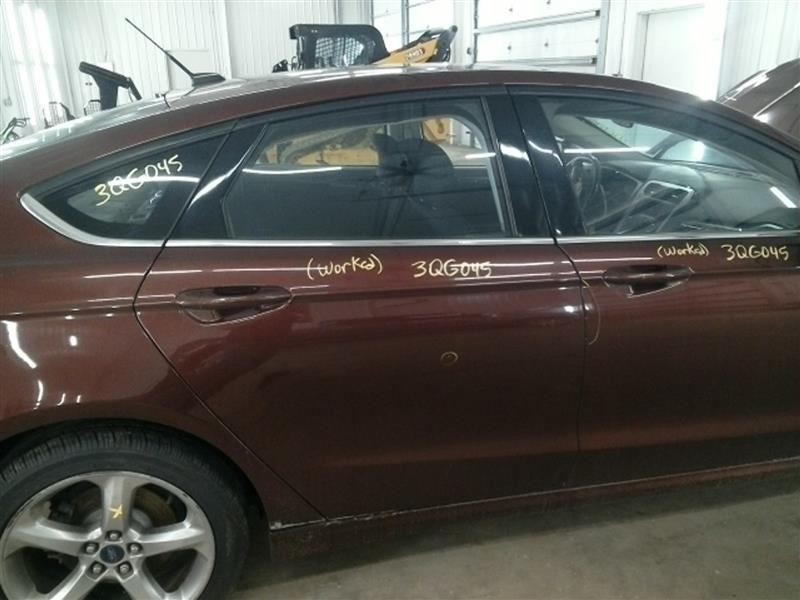 FUSION 2015 High Mounted Stop Light 104669320